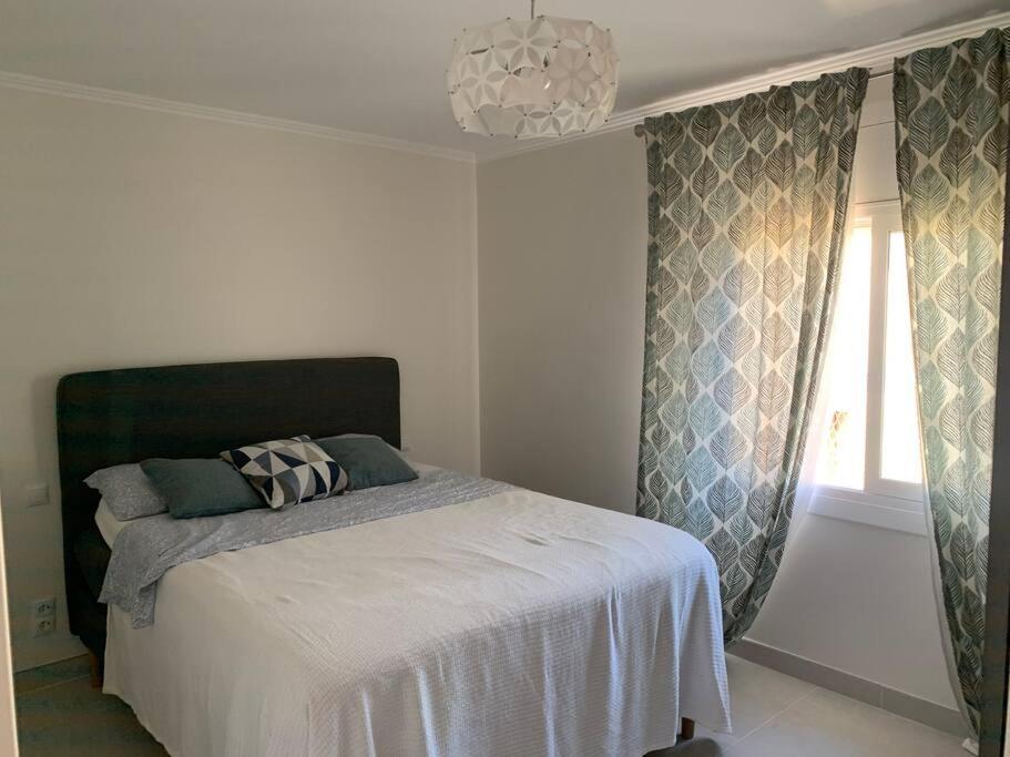 דירות Cunit, Front Line With Sea View מראה חיצוני תמונה